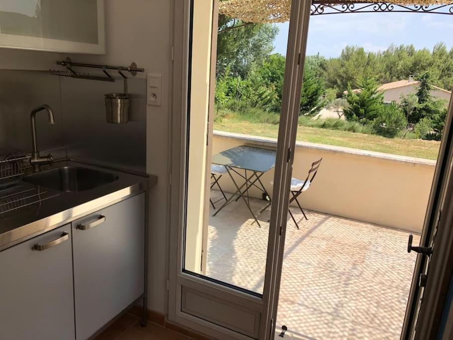 Appartement Dans Bastide A Saint Remy De Provence Exterior photo